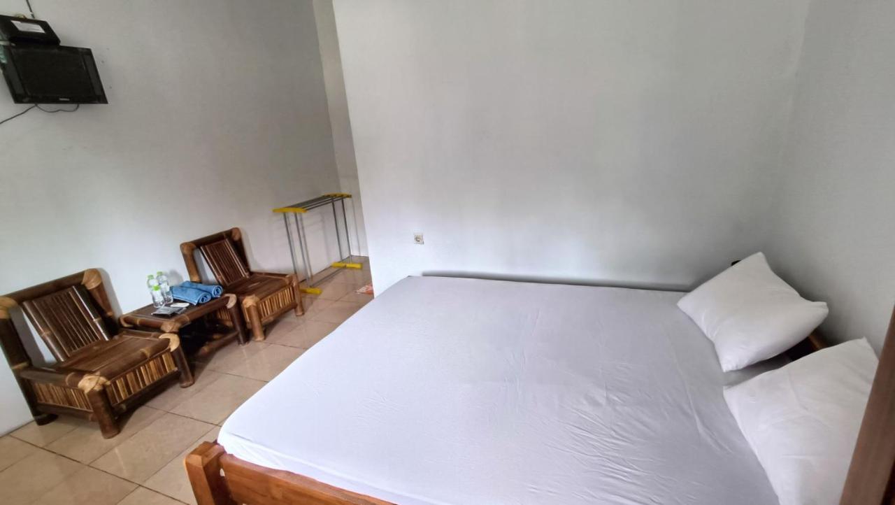 Jogo Segoro Homestay Mitra Reddoorz Near Pantai Sundak Gunungkidul Ngandong Ngoại thất bức ảnh