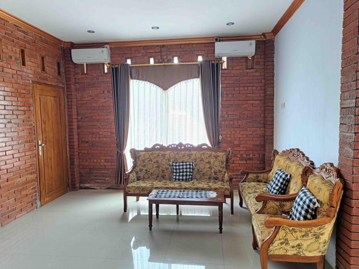 Jogo Segoro Homestay Mitra Reddoorz Near Pantai Sundak Gunungkidul Ngandong Ngoại thất bức ảnh